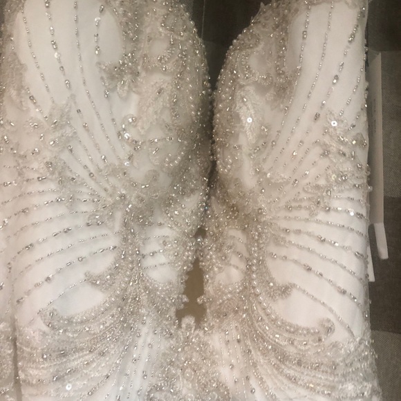 Kitty Chen Couture Bridal gown “Evita.”Size 12 NWT - Picture 8 of 9